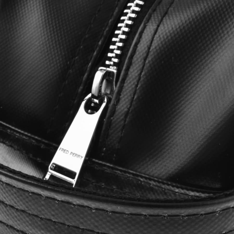 FRED PERRY☆ Coated Polyester Wash Bag BLACK / ECRU Fred Perry Coated Polyester Wash Bag Black | Mainline